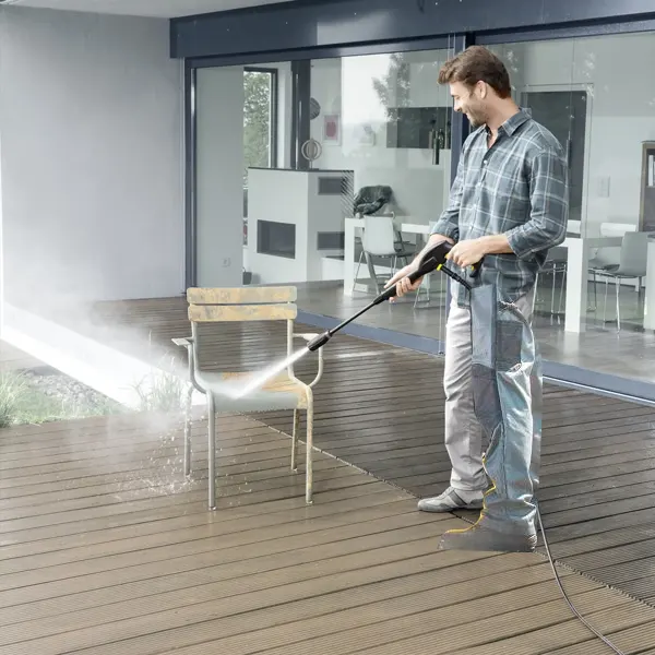 Máy rửa áp lực cao